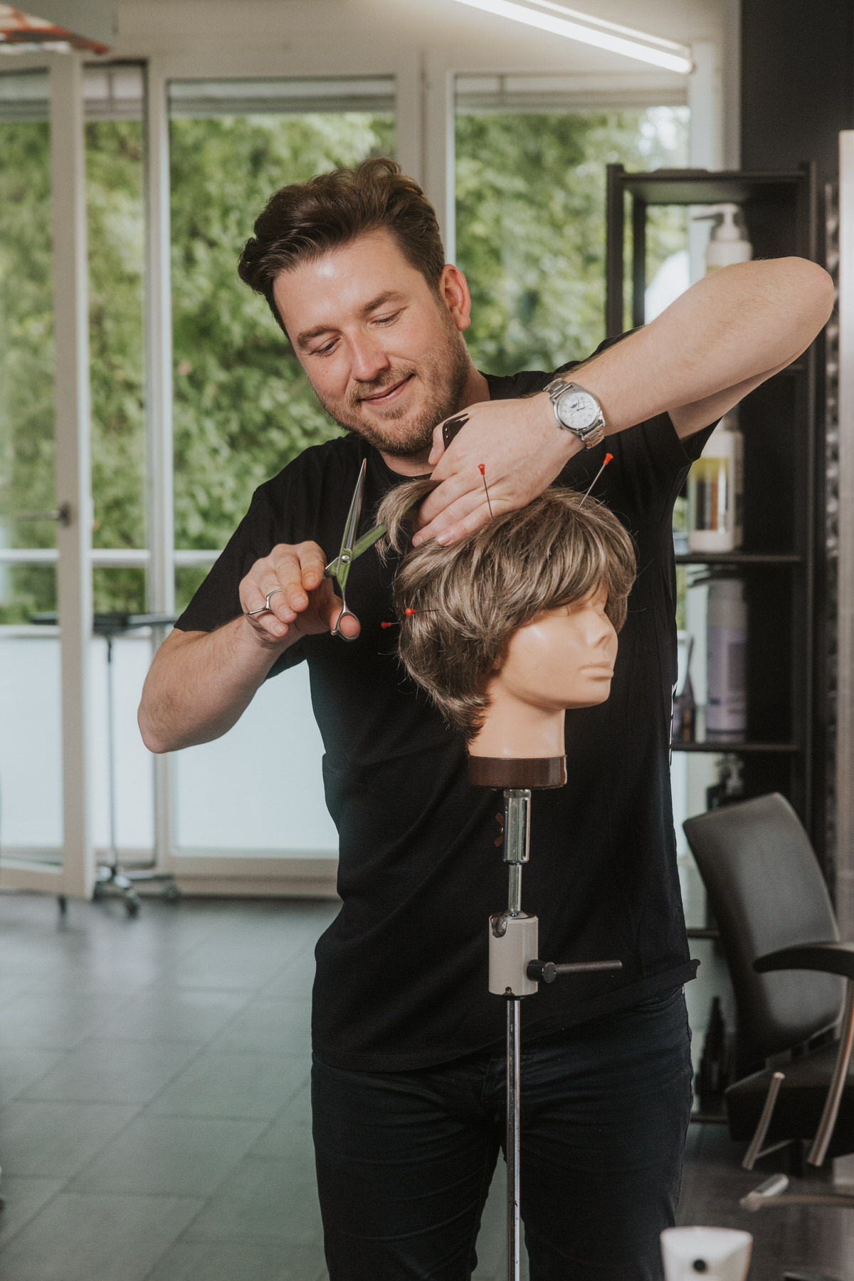 Perücken und Haarersatz Ottiger Coiffeur